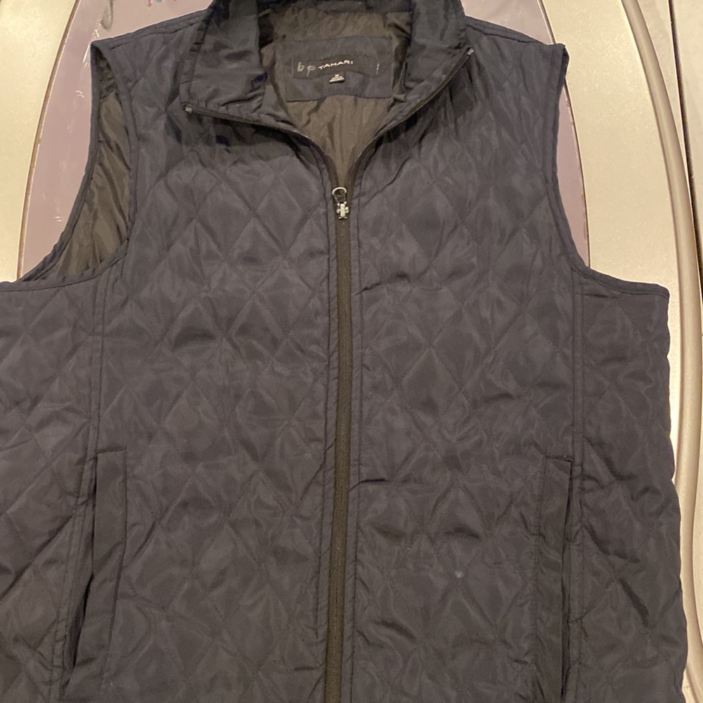 Ellie Tahari size medium Zippered pillow vest